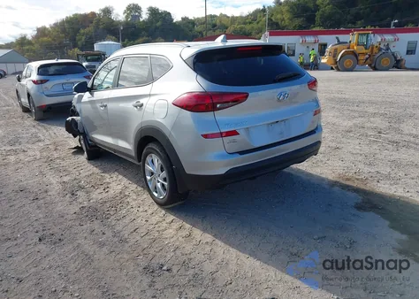 2020 Hyundai Tucson Value z USA, uszkodzony, nr VIN KM8J3CA45LU271577